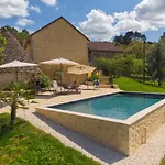 Hébergement de vacances Le Four à Pain, Avec Piscine Et Proche Sarlat *